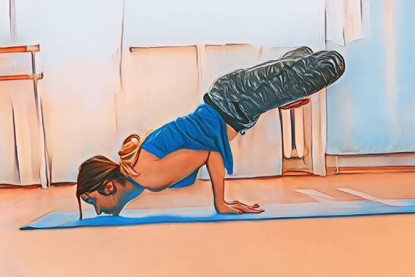 Padma-Mayurasana